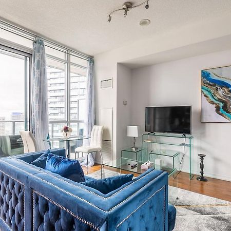 Gorgeous 1Br W/Parking Across The Scotiabank Arena Appartement Toronto Buitenkant foto